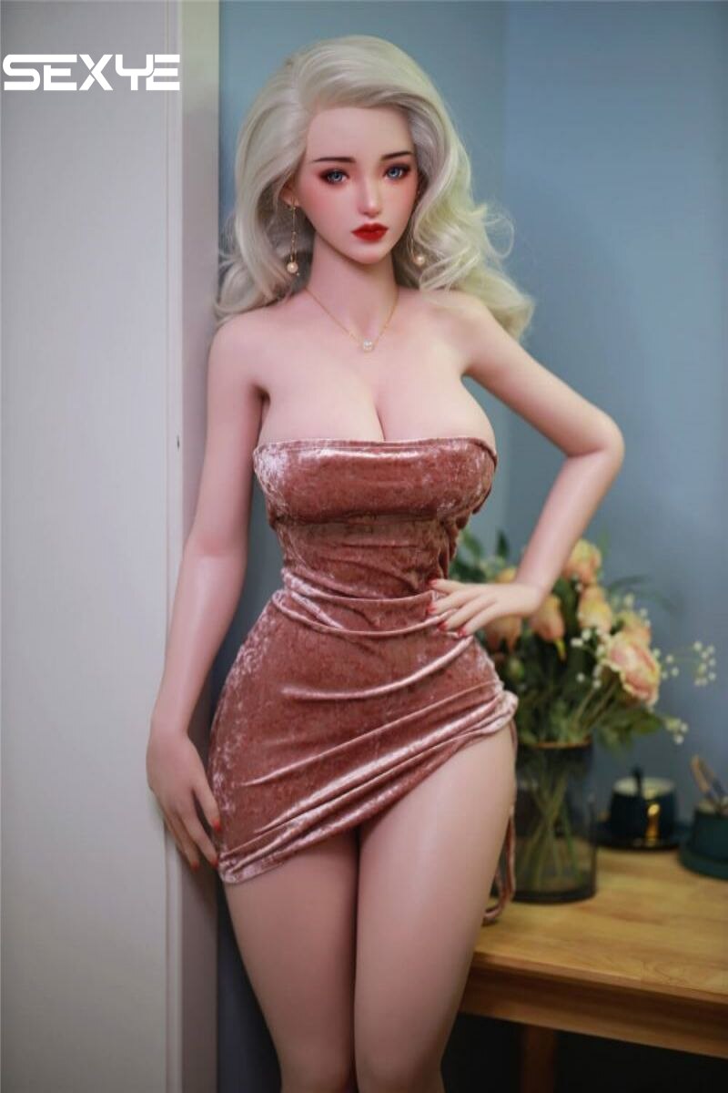 170cm Full-Size Silicone Sex Doll. Metal skeleton doll, implanted real hair, sexy doll