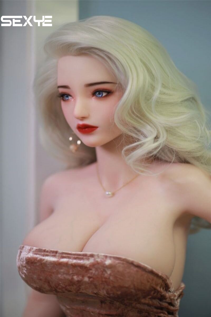 170cm Full-Size Silicone Sex Doll. Metal skeleton doll, implanted real hair, sexy doll